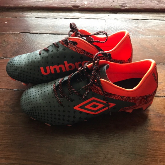 umbro kids soccer cleats
